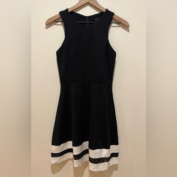 Aqua Dresses & Skirts - Aqua Brand Black and White Sleeveless Fit and Flare Mini Dress - Women’s Small